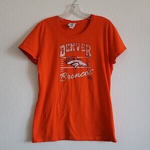 DENVER Graphic Tee Broncos NFL Football T-Shirt Scoop Neck Size Large Orange